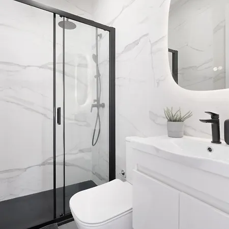 With Private Pool, Hot Tub, Bbq & Patio Casa vacanze *