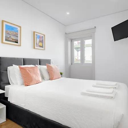 Tatil Evi With Private Pool, Hot Tub, Bbq & Patio